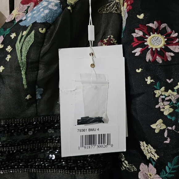 MAC DUGGAL Size 4 EMBROIDERED BISHOP SLEEVE V NECK FLOWY GOWN Dress Womens 4 - Picture 5 of 8